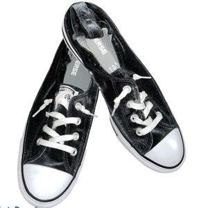 Velvet low cut converse